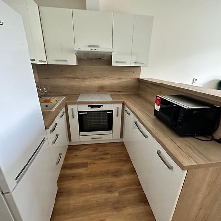 Entrez Radnica Apartment Kosice Ngoại thất bức ảnh