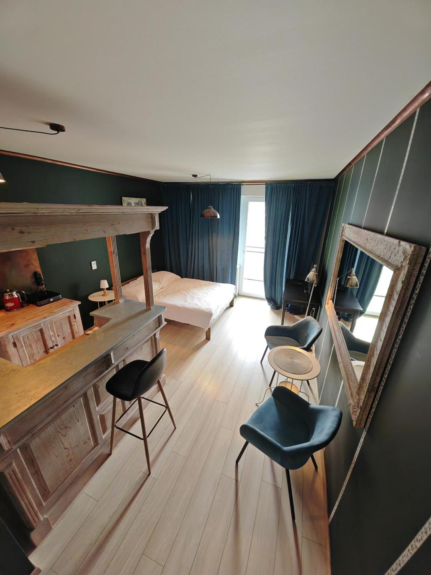 Entrez Radnica Apartment Kosice Ngoại thất bức ảnh