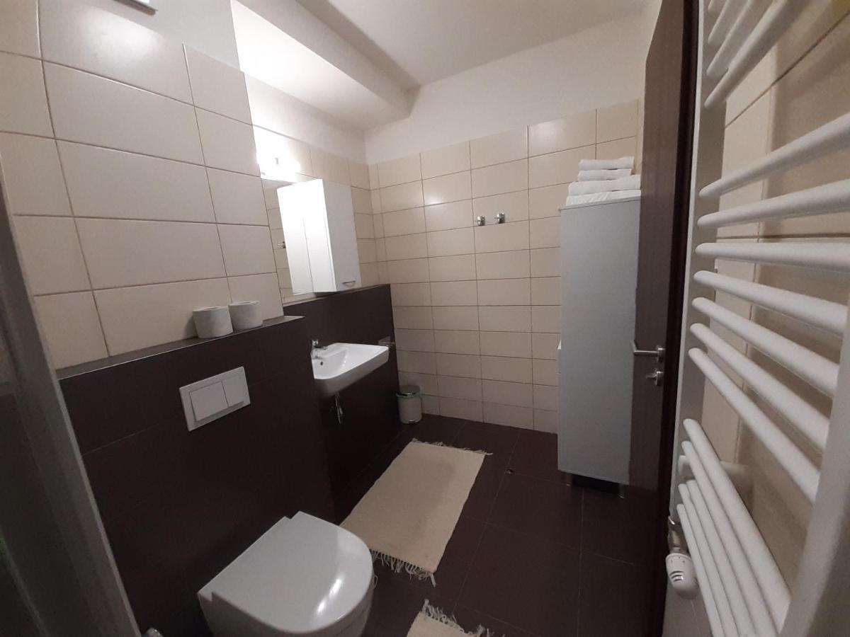Entrez Radnica Apartment Kosice Ngoại thất bức ảnh
