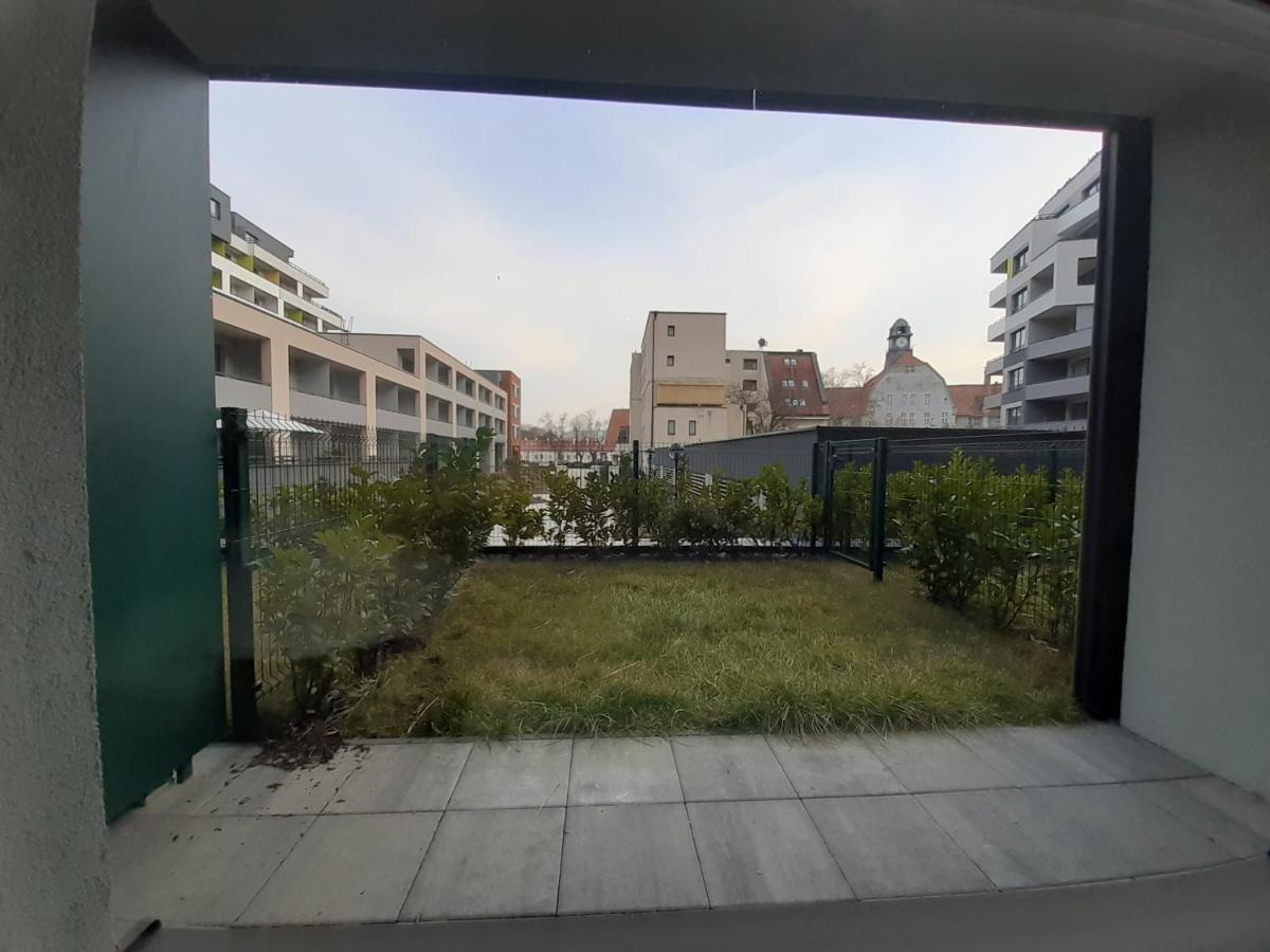 Entrez Radnica Apartment Kosice Ngoại thất bức ảnh